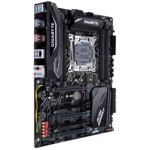 Gigabyte X299 UD4 PRO: Разъемы на задней панели USB 3.2 Gen 1