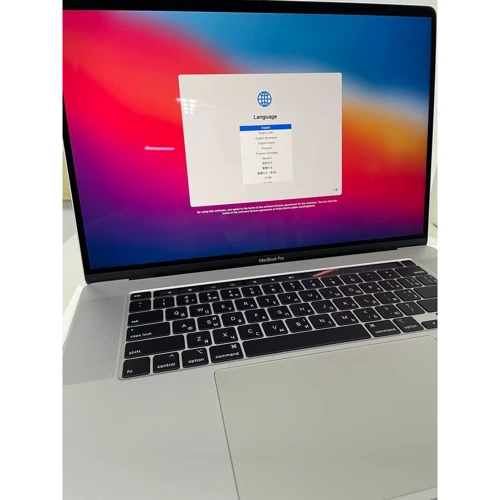 Apple MacBook Pro 16 Retina Silver with Touch Bar (MVVM2) 2019 (MacBook) (SC02CL06GMD6Q) фото 7