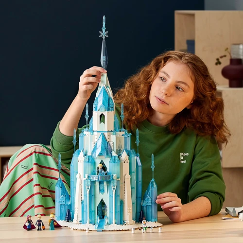 Конструктор LEGO Disney Princess Ледяной замок (43197): Серия Disney Princess