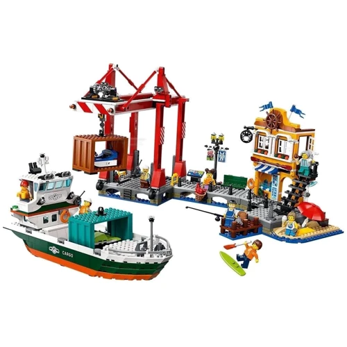 Конструктор LEGO City City Морская гавань с грузовым судном 1226 деталей (60422): Рекомендуемый возраст 8+