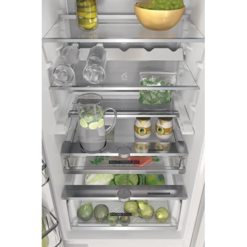 Встраиваемый холодильник Whirlpool WHC18 T574P: Объем морозильной камеры, л 68