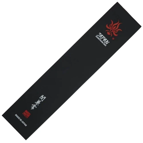 Ніж кухонний Kanetsune KC-203 Santoku 180 мм (3989.01.16): Особливості Эргономичность