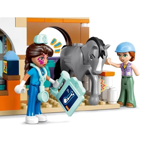 Конструктор LEGO Friends Ветеринарная клиника для лошадей и домашних питомцев 428 деталей (42651) фото 7