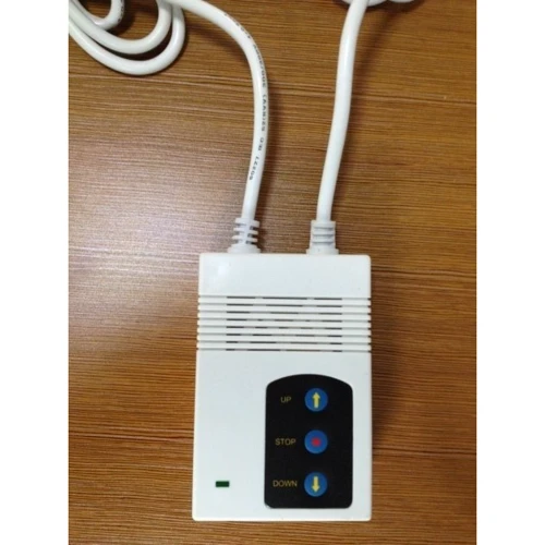 Проекційний екран Atria MRSM-NTSC-100D: Форм-фактор настенный