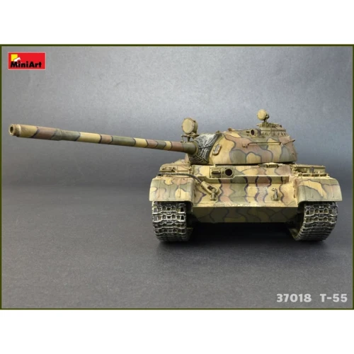 Сборная модель MiniArt Советский средний танк Т-55 образца 1963 г. с интерьером (MA37018) фото 7