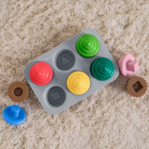 Игрушка-сортер Bright Starts Sort & Sweet Cupcakes (12499)