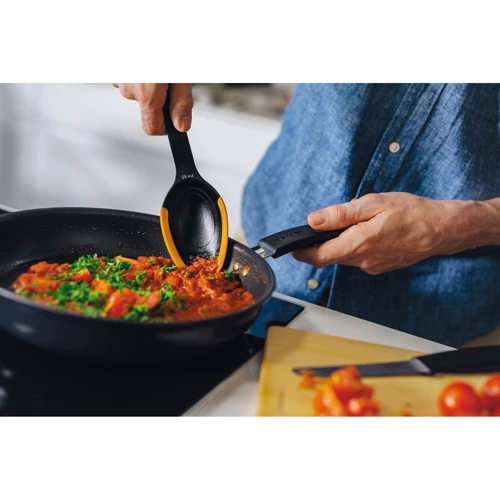 Ложка Fiskars FF 29 см (1027299)