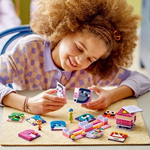 Конструктор LEGO Disney Кубики емоцій з Головоломки 2 від Pixar (43248) фото 6