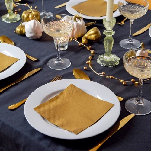 Сервіровка столу Одноразові серветки Talking Tables Золотого кольору серії Luxe (LUXE-NAPKIN-GLD) фото 2
