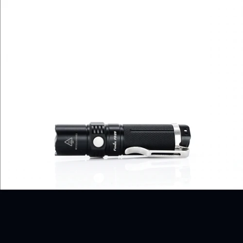 Ліхтар туристичний Fenix PD25+16340 USB: Світлодіоди Cree XP-L