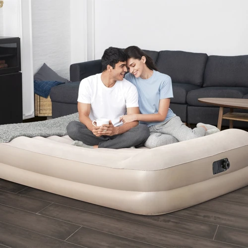 Надувний матрац Bestway Tritech Airbed з вбудованим електронасосом 203х152х42 см (67696): Тип ліжко надувне