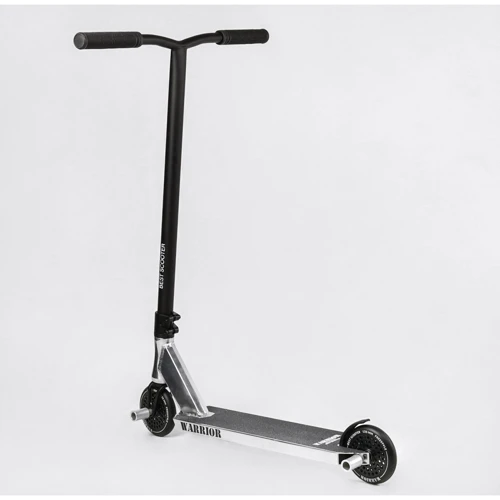 Самокат трюковый Best Scooter Warrior черно-белый (T-30401): Тип колес литые