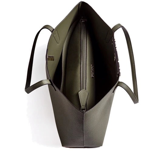 Женская сумка тоут Guess Uptown Chic Barcelona Tote оливковая (HWVG7301230-OLV): Страна производитель Китай