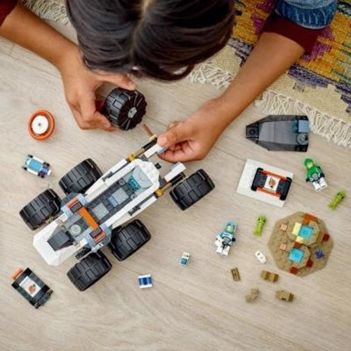 Конструктор LEGO City Космический вездеход с инопланетянами (60431): Количество деталей, шт. 311