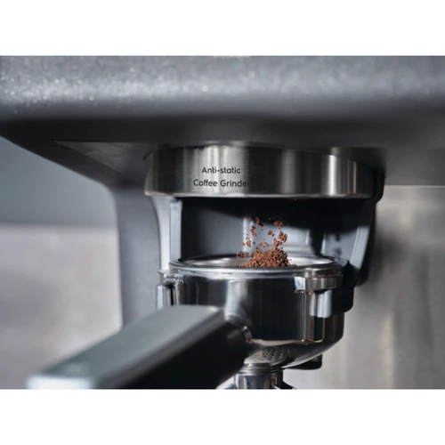 Кавоварка Electrolux E8EC1-8BP