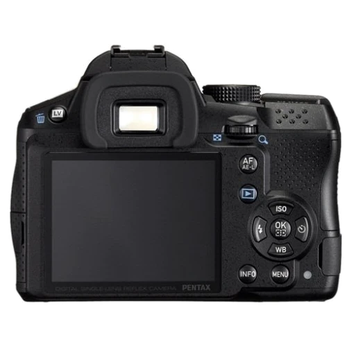 Pentax K-30 Kit (DA L 18-55mm) Silky Green: Тип матриці CMOS