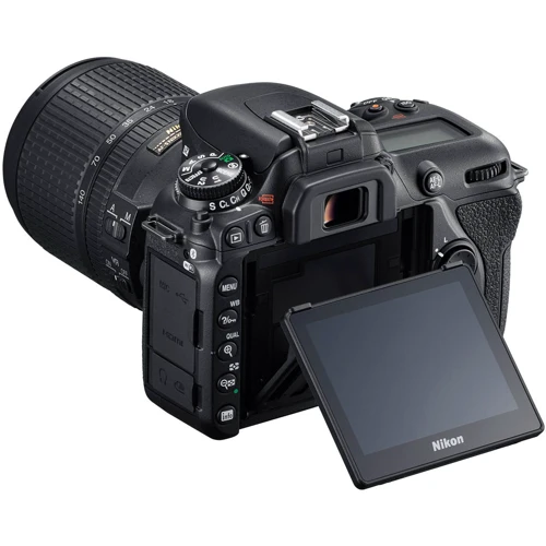 Nikon D7500 kit (18-140mm) VR фото 8