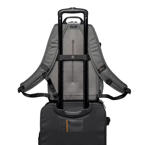 Lowepro Truckee BP 200 LX Grey (LP37236-PWW): Місткість •Вмещает беззеркальную камеру, например, Olympus OM-D E-M10 или Sony Alpha a6500 и небольшую зеркаль