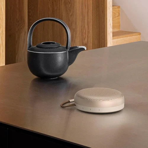 Акустика Bang & Olufsen Beosound A1 2nd Gen Gold Tone (1734008) фото 8