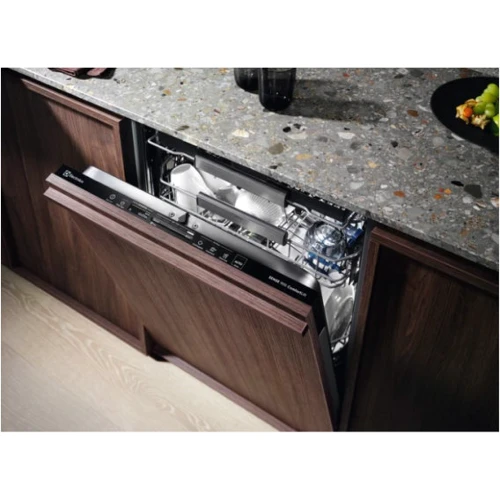 Встраиваемая посудомоечная машина Electrolux EEC987300L: Цвет серый