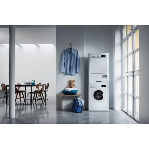 Пральна машина Indesit EWDE 751451 W EU: Тип завантаження фронтальна