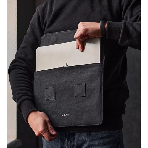 INCARNE Handmade Line-tex Black for MacBook Pro 16": Тип аксессуара чехол