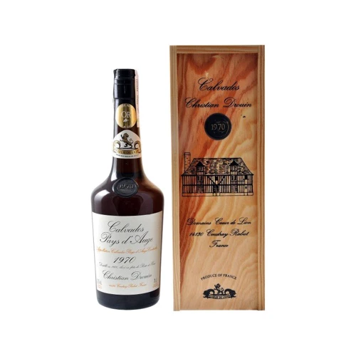 Кальвадос Christian Drouin Calvados Pays d'Auge, 1970, wooden box (0,7 л) (BW5191)