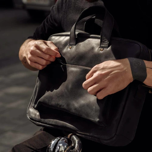 INCARNE Handmade Leather Laptop bag Biz Black for MacBook 13-14": Матеріал Кожа