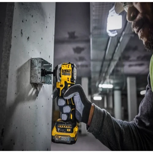 Шуруповерт DeWALT DCF850E1T: Количество скоростей работы 3