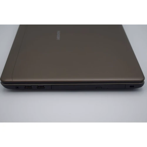 Medion AKOYA E6421 (00030814)(Stylus Approved): Виробник Medion