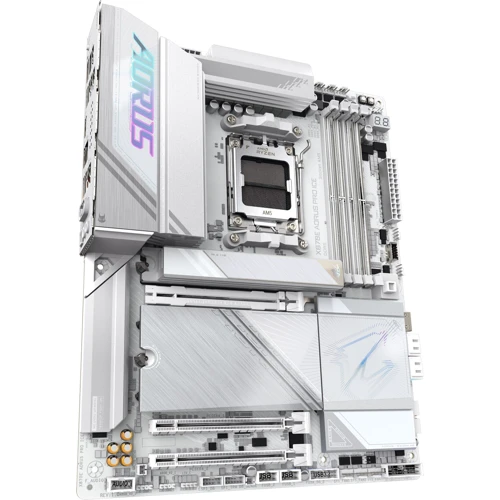 Gigabyte X870E AORUS PRO ICE: Роз'єми на задній панелі Ethernet RJ-45, HDMI, Thunderbolt, USB 3.2 Gen 1, USB 3.2 Gen 2, USB 2.0