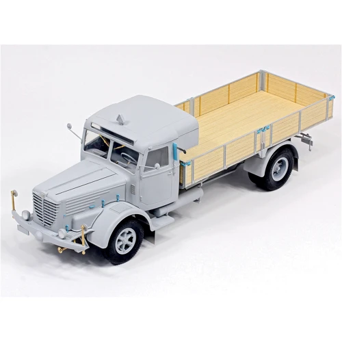Сборная модель-копия Revell Грузовая машина Büssing 8000 S13 с прицепом уровень 5 масштаб 1:24 (RVL-07580) фото 9