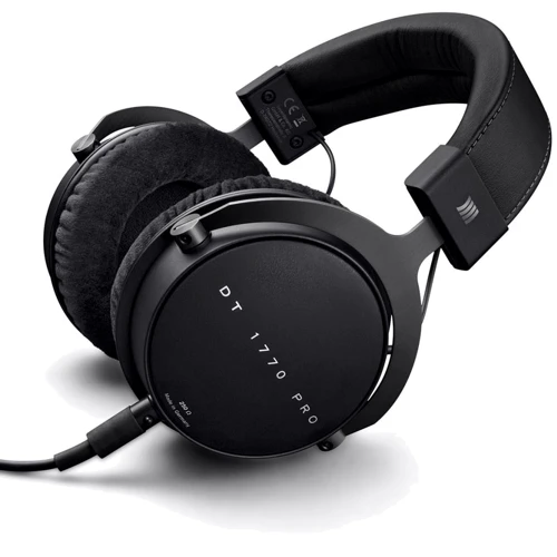 Наушники Beyerdynamic DT 1770 Pro Black (282926): Тип конструкции полноразмерные