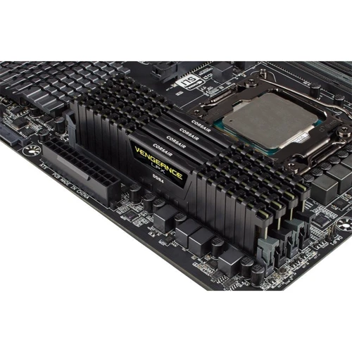 Corsair 16 GB DDR4 2400 MHz Vengeance LPX Black (CMK16GX4M1A2400C16): Производитель Corsair