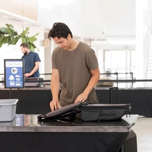 Nomatic Travel Pack (TRPK30-BLK-02) for MacBook Pro 15-16"