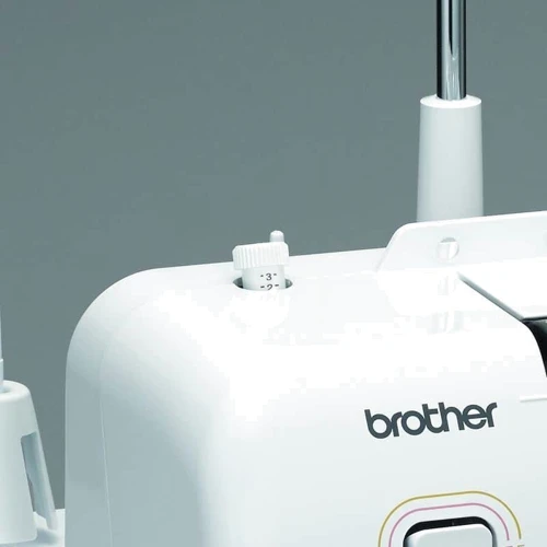 Оверлок Brother HF4000ST: Лампа підсвічування Есть