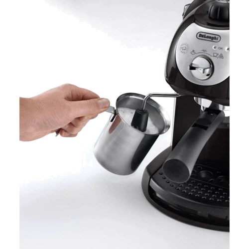 Кофеварка Delonghi EC 201.CD.B: Объем резервуара для воды, л 1