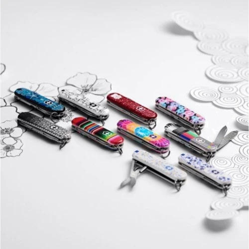Мультитул Victorinox Classic LE Cubic Illusion 58мм/7функций/цветной (0.6223.L2105): Количество инструментов 7