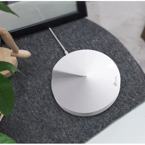 Маршрутизатор Wi-Fi TP-Link Deco M9 Plus (1-Pack): Интерфейс подключения (LAN-порт) 1x10/100/1000BaseT (RJ45)