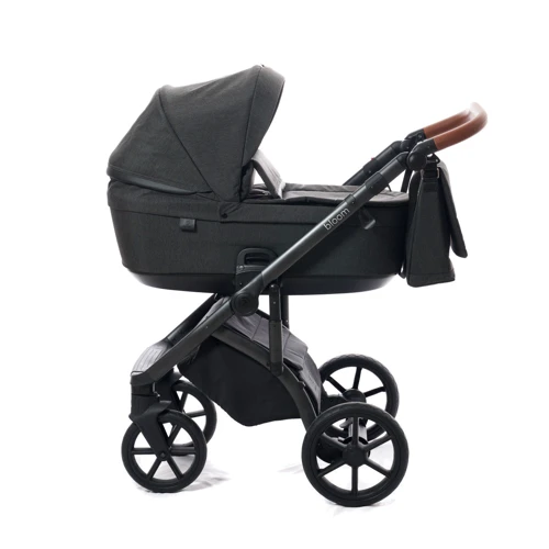 Универсальная коляска 2 в 1 Roan Bloom 9023-RB-26, Black stripes, черный