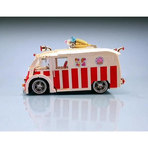 Конструктор XINGBAO XB-08004 MOC Фургон с мороженым, 1000 элемента