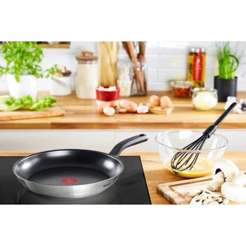 Сковорода Tefal Comfort Max 26см (G7260544): Антипригарное покрытие Titanium