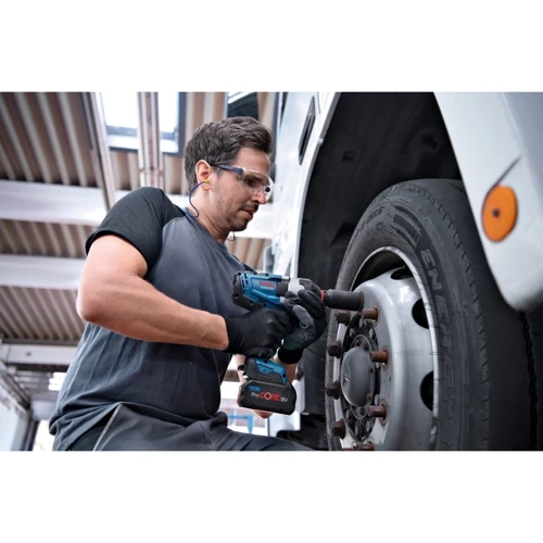 Гайковерт Bosch GDS 18V-1050 H (06019J8522): Питание от аккумулятора