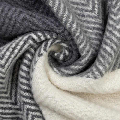 Плед Love You мериносовый клетка белый-светло-серый-темно-серый 140x200 см (4502)