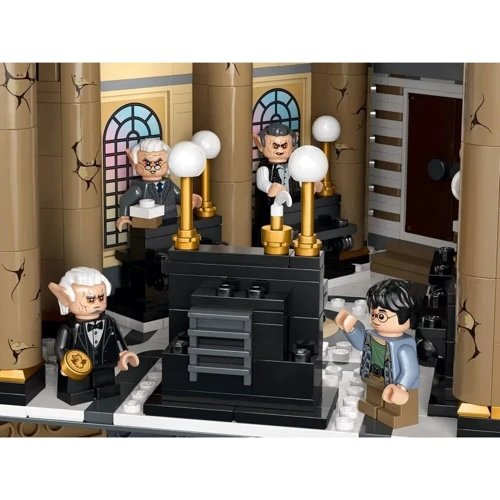 Конструктор LEGO Harry Potter Волшебный банк Гринготтс (76417) фото 6