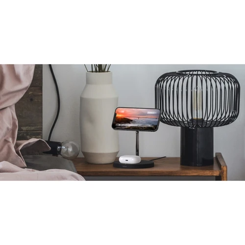 Зарядное устройство Belkin Wireless Charger Stand MagSafe Black (WIZ010VFBK) for iPhone 16 I 15 I 14 I 13 I 12 series фото 8