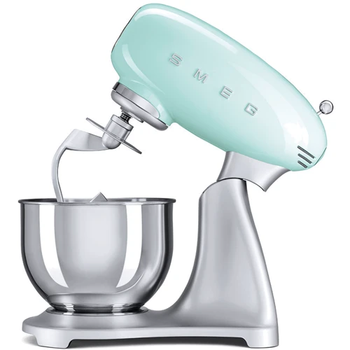 Кухонний комбайн Smeg SMF01PGEU: Матеріал насадок метал