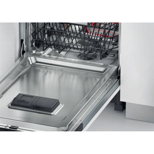 Встраиваемая посудомоечная машина Whirlpool WSIP 4O23 PFE: Класс энергопотребления/мойки/сушки A ++ / A / A