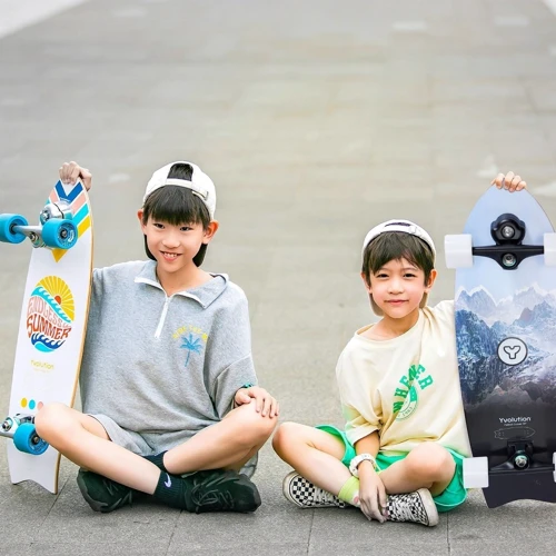 Скейтборд Yvolution Dynamo Cruiser LED 76 см, синій (YS52B2)