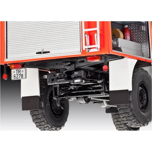 Сборная модель-копия Revell Пожарная машина Unimog U1300L TLF 8/18 уровень 5 масштаб 1:24 (RVL-07512) фото 5